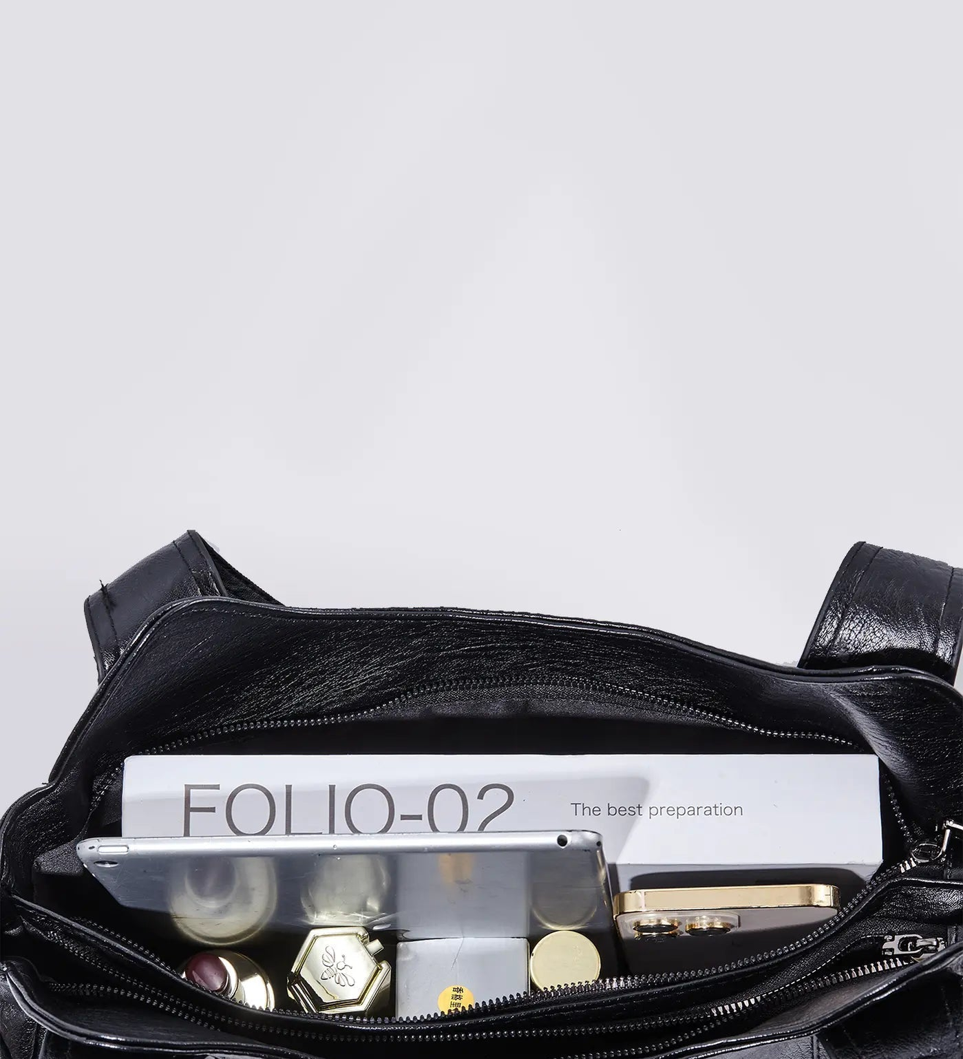 Black Multi-Pocket Shoulder Bag – Stylish Everyday Tote with Adjustable Strap