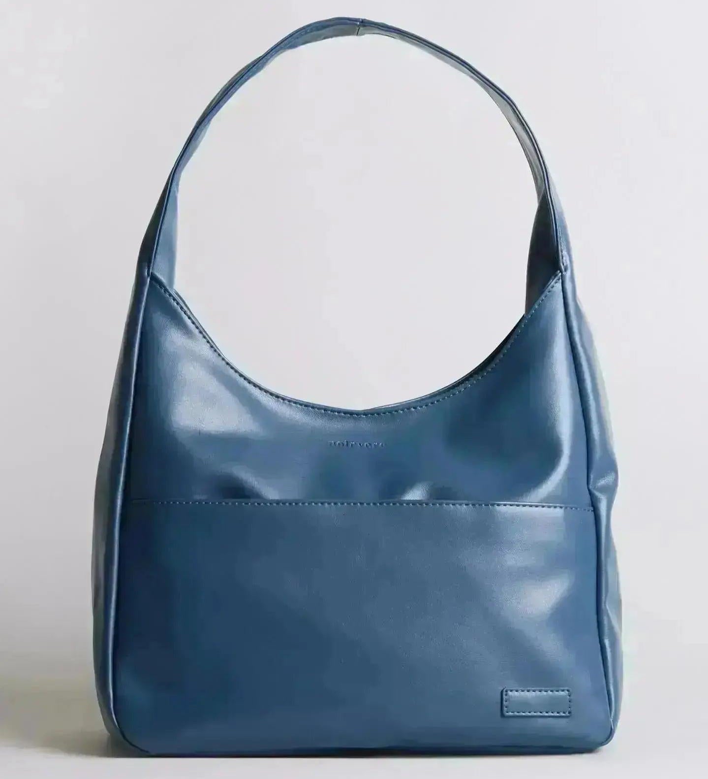 Classic Hobo Shoulder Bag — Effortless style meets everyday comfort