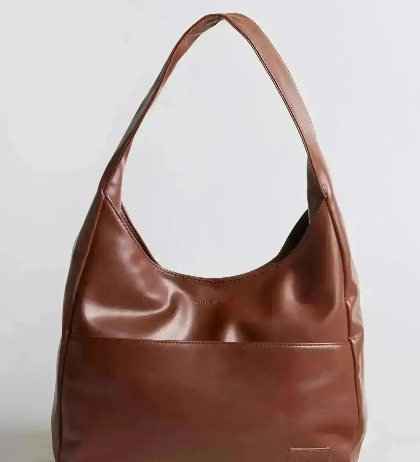 Classic Hobo Shoulder Bag — Effortless style meets everyday comfort