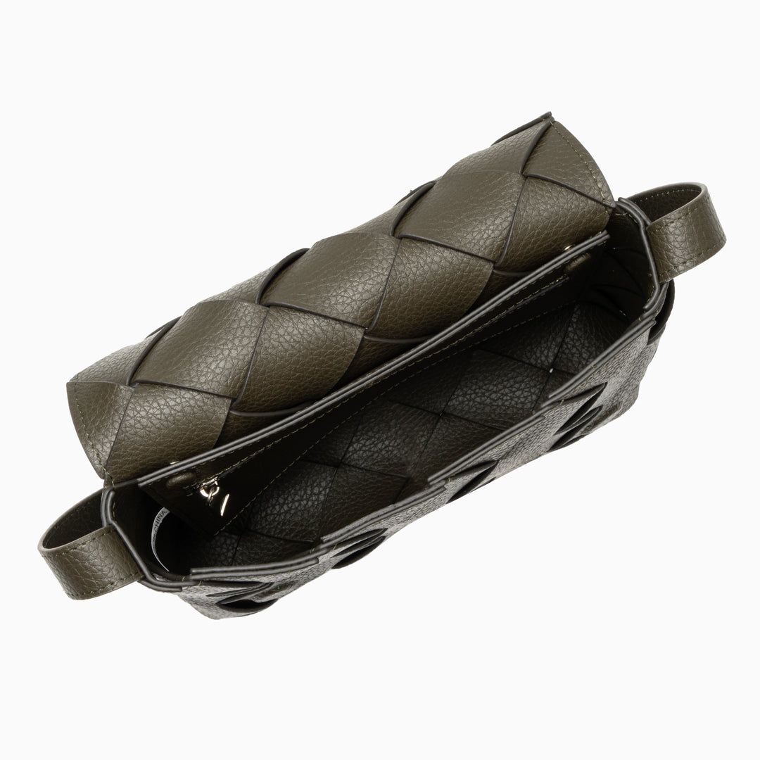 Sac Crossbody Monte Carlo en Cuir Tissé – Sac à Rabat Structuré Moderne pour Femme