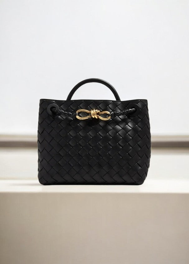 Sac Tote Laurence de Luxe en Cuir Tissé avec Fermeture en Corde Dorée – Sac à Main de Créateur pour Femme