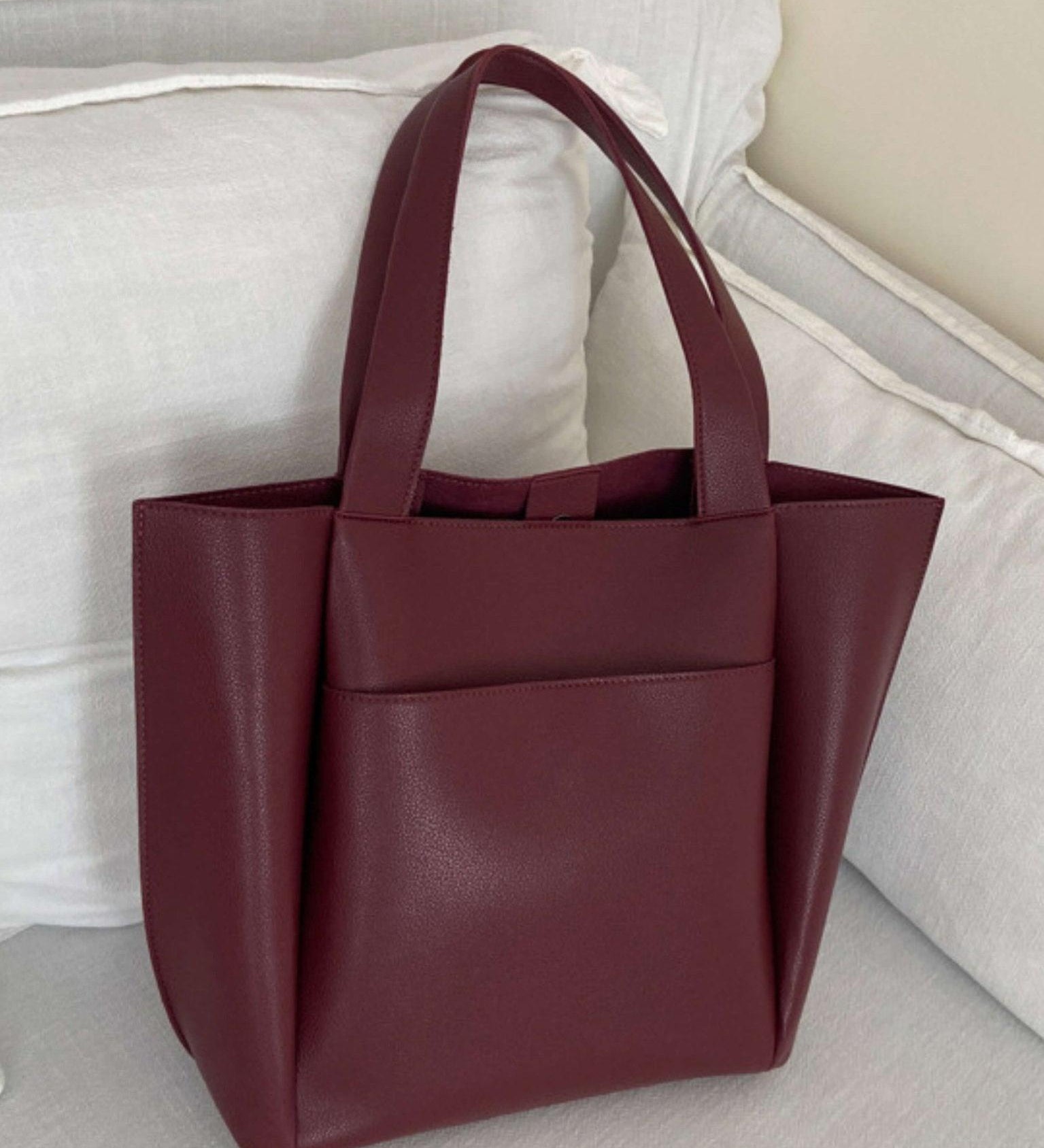 Minimalist Structured Tote Bag – Spacious Everyday Shoulder Handbag